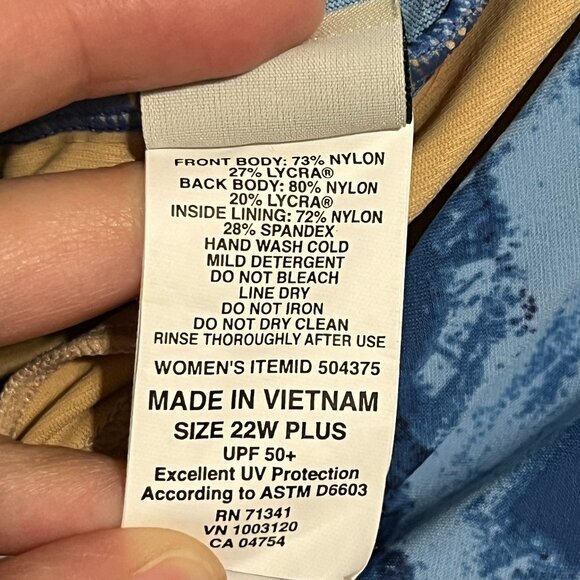 LL Bean Womens Shaping Swimwear Tanksuit Size 22W Blue Ruched Printed UPF 50+ - Picture 8 of 8